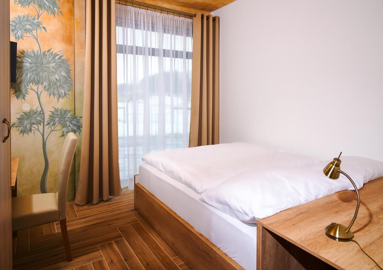 Hotel Dymnik Rumburk Extérieur photo